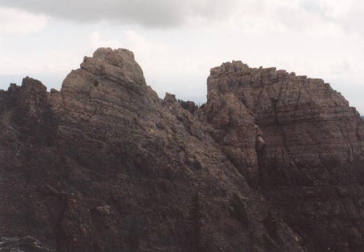 Middle and east summits of Devil's Castle
