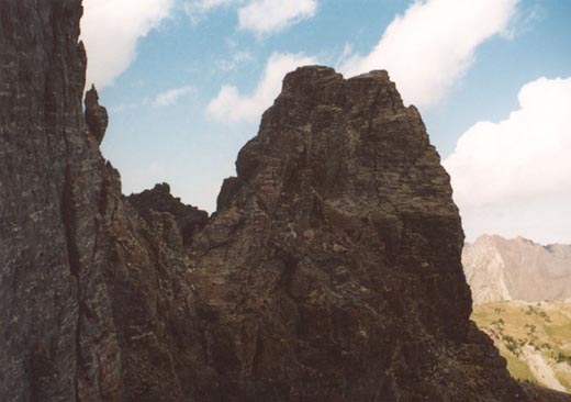 View to middle summit of Devil's Castle from east ridge on downclimb