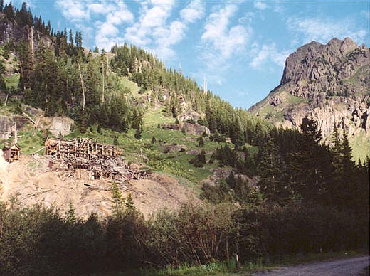 Old, crumbling mine in lower Yankee Boy Basin